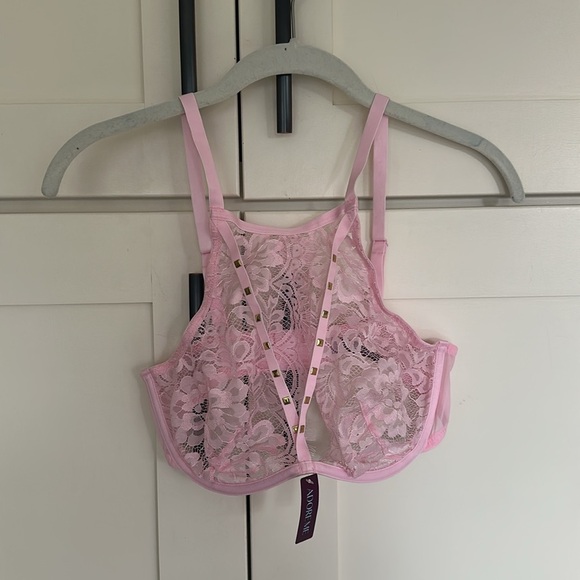 Adore Me Emmeline Unlined Plunge Bra - Picture 16 of 16